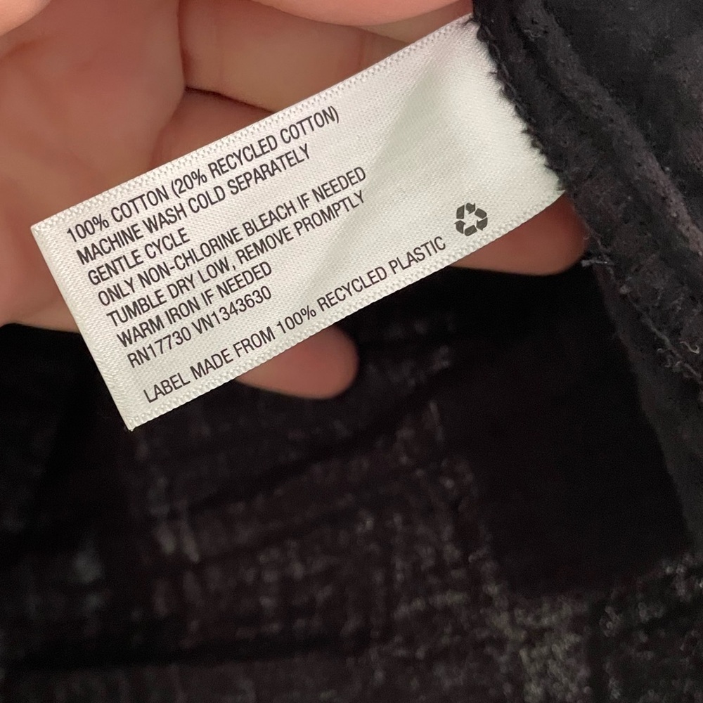 Euc Universal Thread black blouse size large - Picture 4 of 7